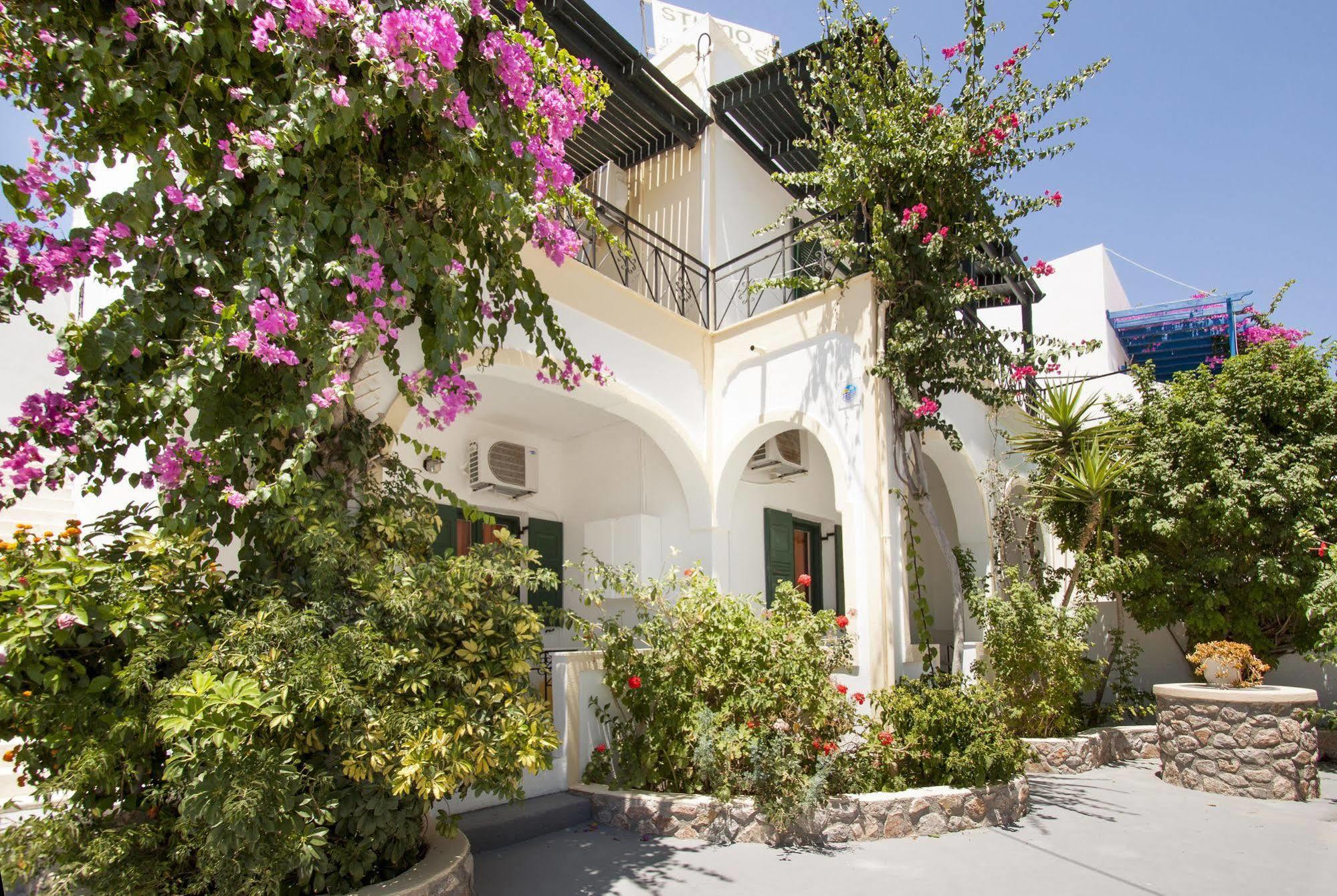 Studio Paul's Perissa  Exterior foto